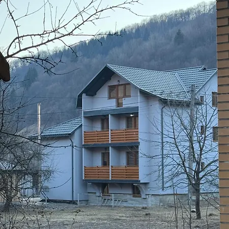 Hotell у тулайдана Kvasy